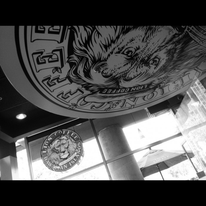 photo 2-1 LION Coffee
