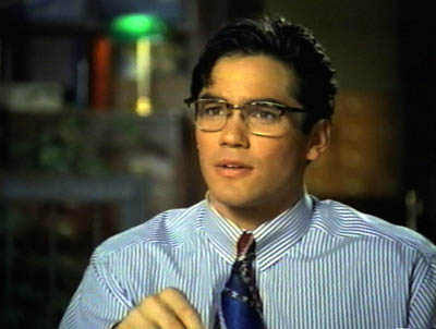 dean-cain-as-clark-kent
