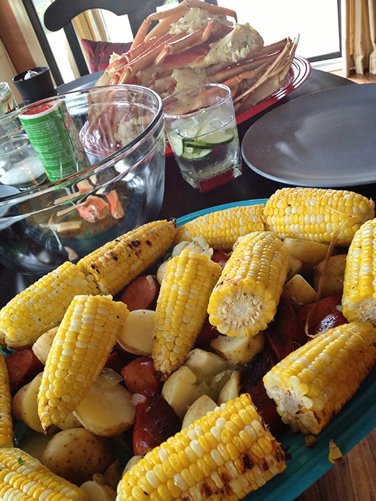 Matt and Danielle served mojitos, crab legs, and a medley of cobbed corn, potatoes, and sausage. This is one invitation we definitely did not want to say "no" to.