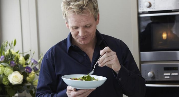 GordonRamsayEatingSaladFromPastaBowl